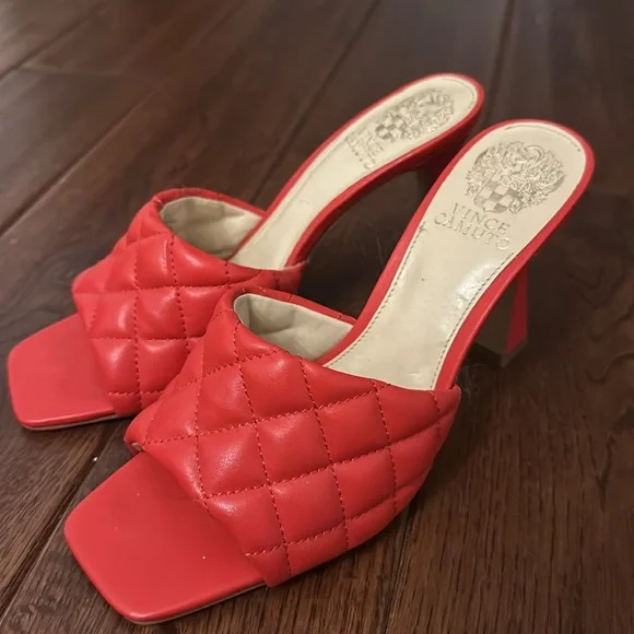 Vince Camuto Reselm Heel - Picture 3 of 7